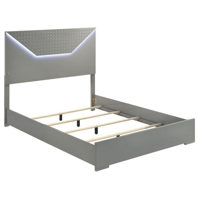 Pierce - 4 Piece Bedroom Set With LED Lighting