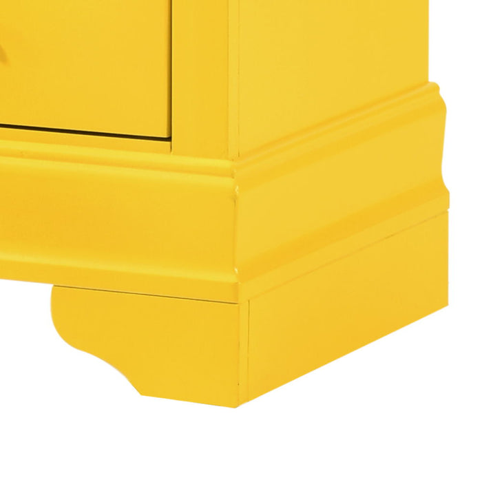 Traditional Style Design Nightstand